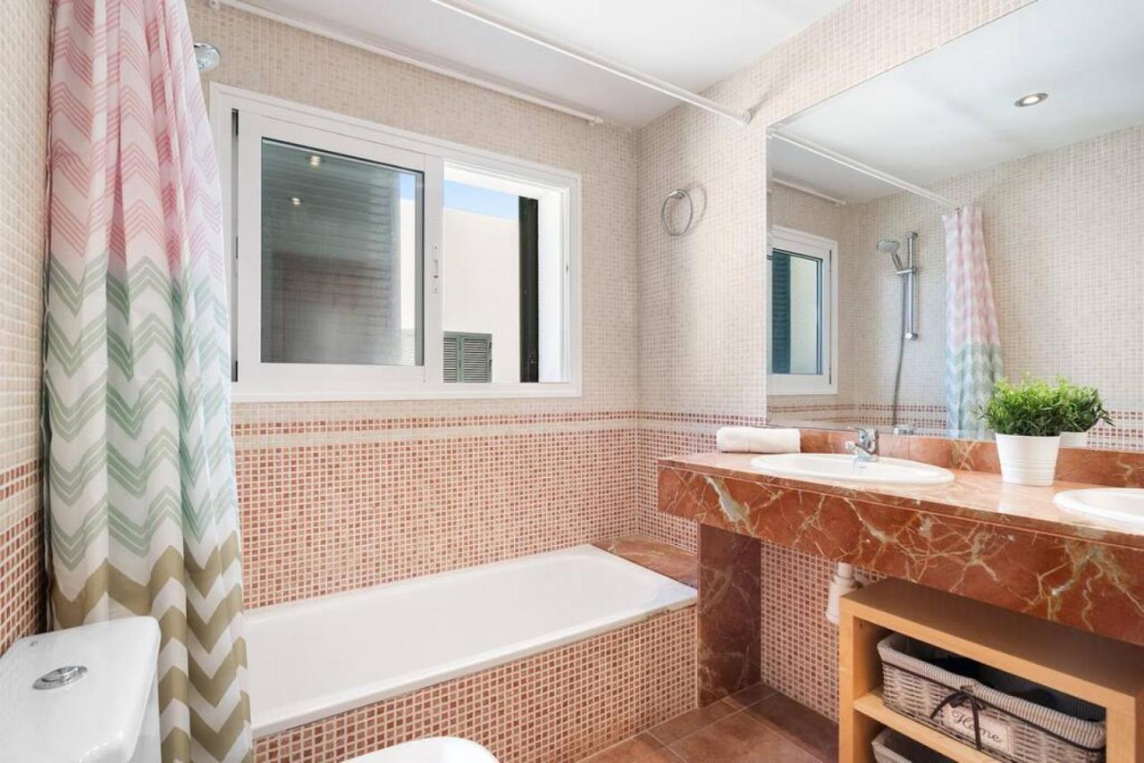 Villa Santa Helena Es Mercadal Εξωτερικό φωτογραφία